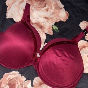 Victoria’s Secret perfect shape bra 38DDD New